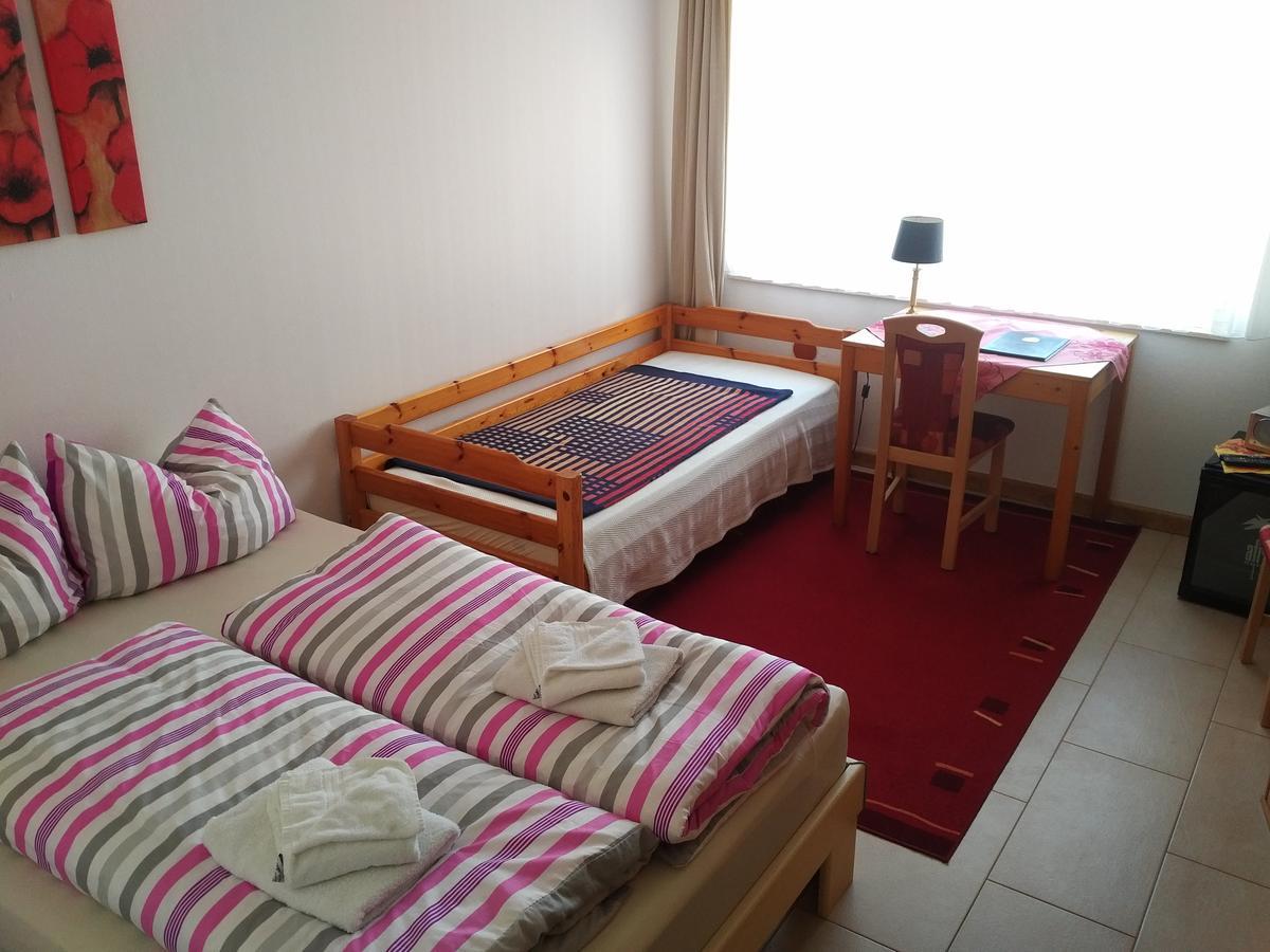 Aaron - Privatunterkunft Magdeburgo Esterno foto